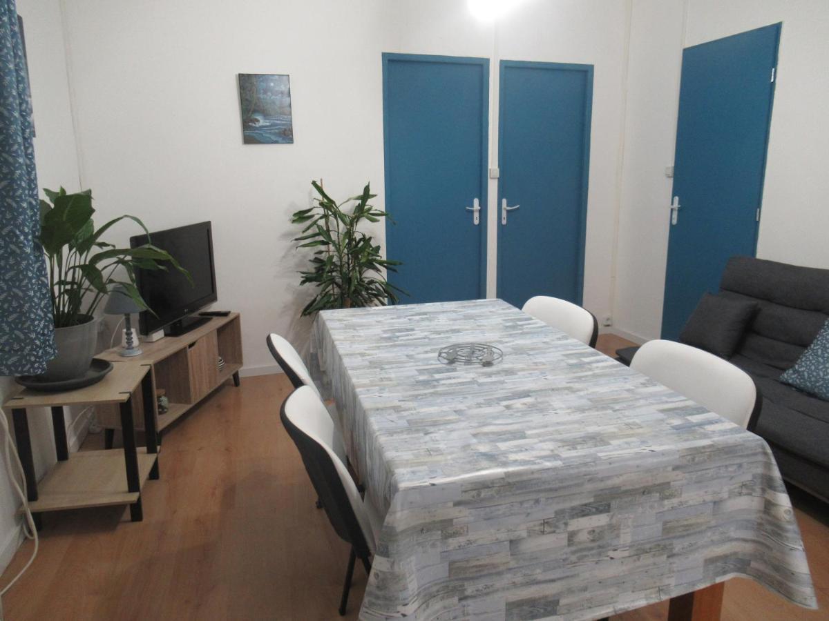 Gite La Chaumette Appartement Turquoise Villeneuve-de-Berg Exterior photo